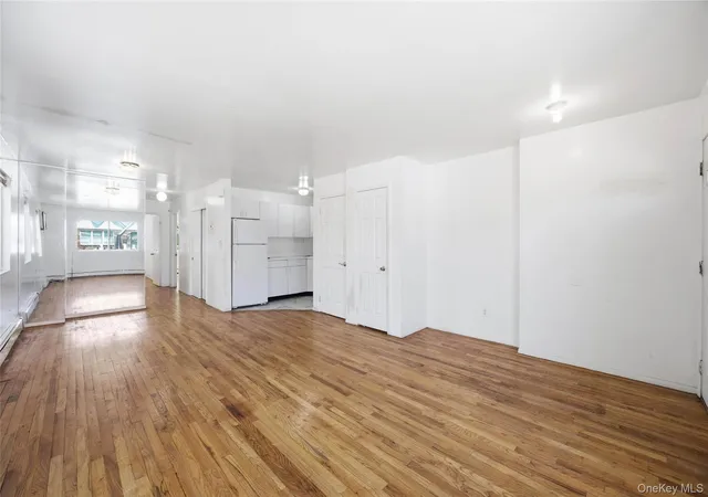 Homes for sale in New York, NY | 16914 144th Rd, New York, NY 11434 | MLS# 987542