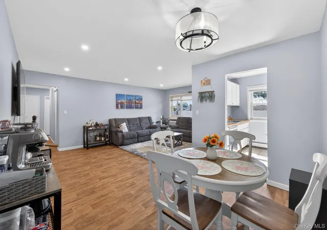 2nd image of 4 Rose St #6 -F1, Hempstead, NY 11572 | MLS# 987567