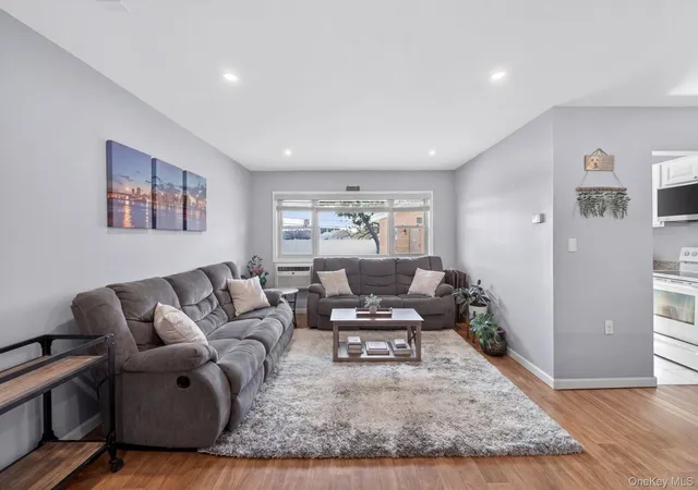 5th image of 4 Rose St #6 -F1, Hempstead, NY 11572 | MLS# 987567