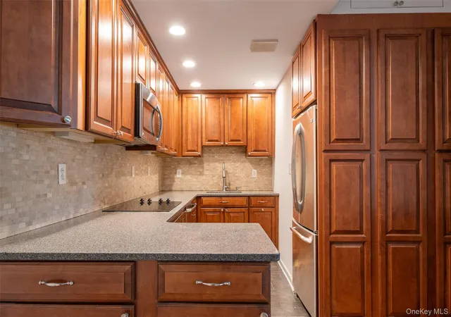 4th image of 124 Pelhamdale Ave #9A, Pelham, NY 10803 | MLS# 987610