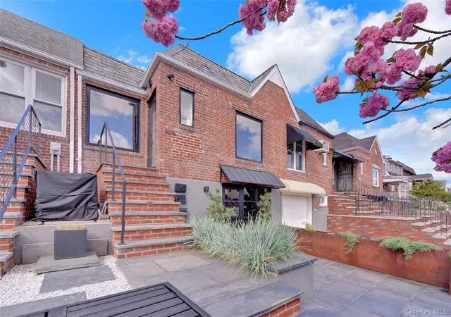 Photo 2 of Single family home for sale at 6016 68th Street, Maspeth, NY 11378 | MLS# 987646 | Listing updated on 2026-09-07