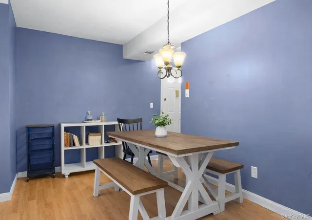 Photo 5 of House for sale at 271 Lake Pointe Cir #271, Brookhaven, NY 11953 | MLS# 987652 | Listing updated on 2026-08-20