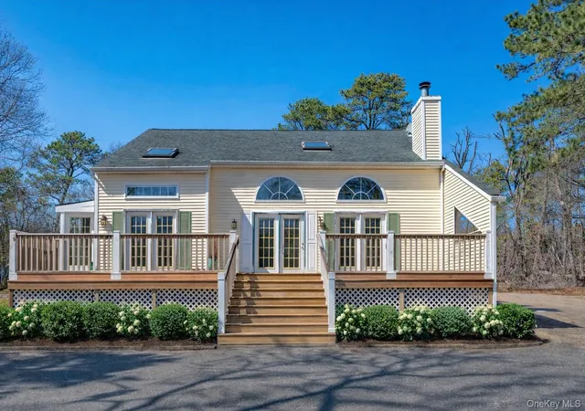 2nd image of 221 E Montauk Hwy, Southampton, NY 11946 | MLS# 987654