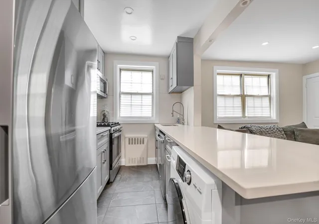 Photo 4 of Sale Pending at 6939 213th Street #218, New York, NY 11364 | MLS# 987678 | Listing updated on 2026-09-14