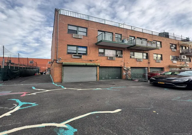 Photo 2 of Multi family home for sale at 34 26 10th Street, New York, NY 11106 | MLS# 987685 | Listing updated on 2026-04-21