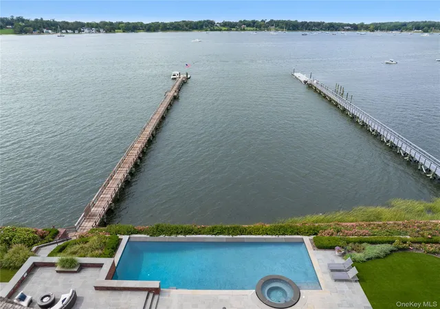 42nd image of 75 Cove Neck Rd, Oyster Bay, NY 11771 | MLS# 987710