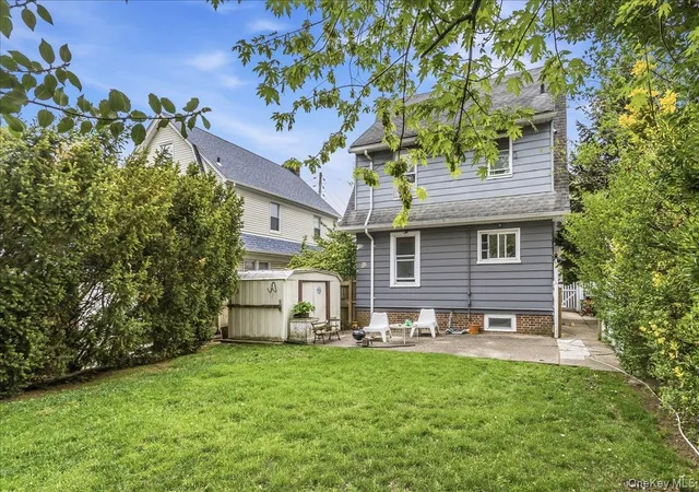 Homes for sale in New York, NY | 4311 Westmoreland St, New York, NY 11363 | MLS# 987724