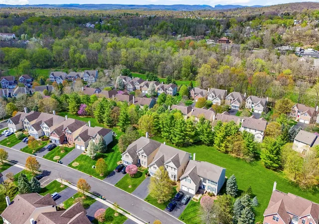 39th image of 411 Vassar Pl, Fishkill, NY 12524 | MLS# 987765