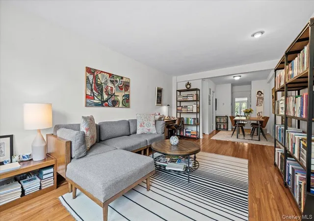 2nd image of 601 Kappock St #2F, New York, NY 10463 | MLS# 987801