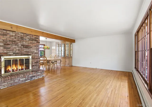 5th image of 6 Oakland Ln, Southampton, NY 11942 | MLS# 987815