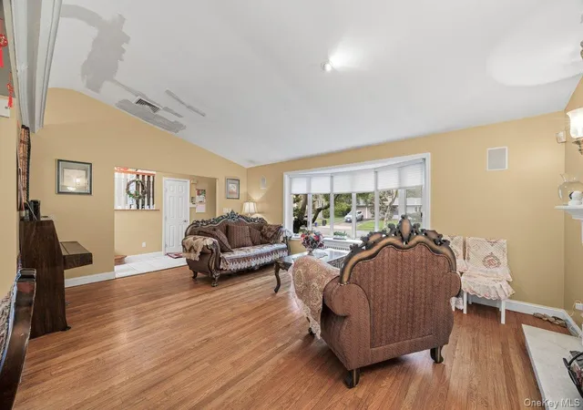 3rd image of 35 Hilldale Rd, North Hempstead, NY 11507 | MLS# 987835