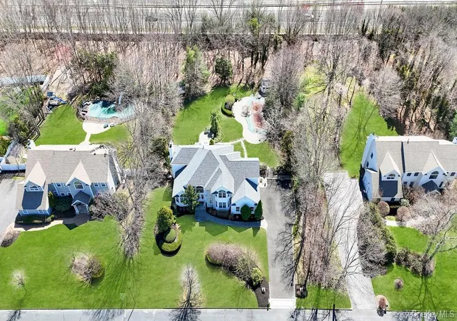 5th image of 7 Stadium Blvd, East Setauket, NY 11733 | MLS# 987839