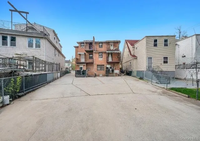 Listing Photo 5 - Condo for sale in building located at 159-44 Normal Rd, New York, NY 11432