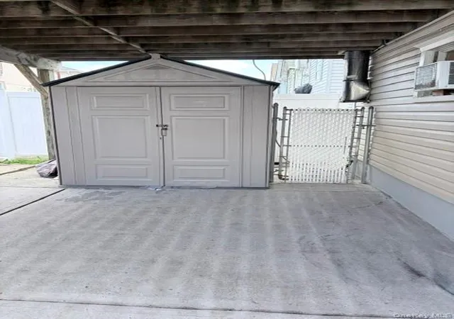 4th image of 10207 Davenport Ct, Howard Beach, NY 11414 | MLS# 987881