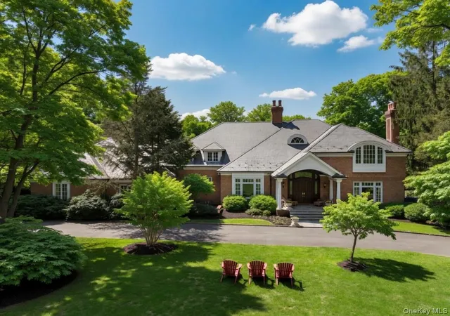 Photo 2 of Sale Pending at 38 Ormond Park Rd, Glen Head, NY 11545 | MLS# 987894 | Listing updated on 2026-09-19