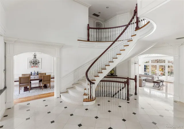 Photo 3 of Sale Pending at 38 Ormond Park Rd, Glen Head, NY 11545 | MLS# 987894 | Listing updated on 2026-09-19