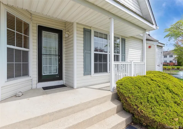 Homes for sale in Brookhaven, NY | 401 Constance Ln, Brookhaven, NY 11776 | MLS# 987896
