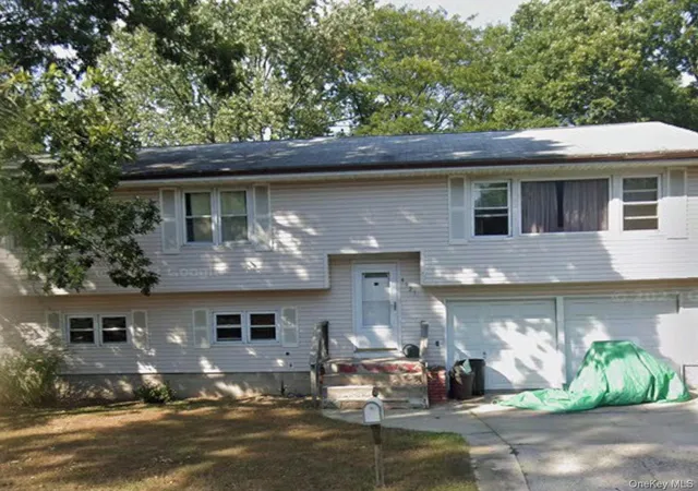 1st image of 4921 Express Dr S, Ronkonkoma, NY 11779 | MLS# 987902
