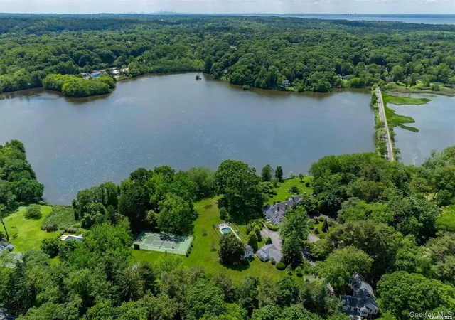 36th image of 200 Cleft Rd, Oyster Bay, NY 11765 | MLS# 987913