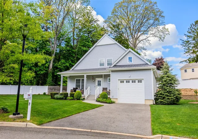 45th image of 3 Clear Creek Ct, Huntington, NY 11746 | MLS# 987923
