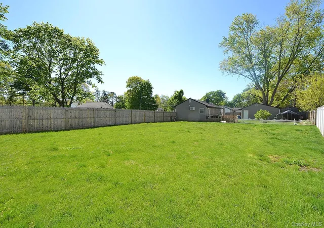 16th image of 1616 Baldwin Blvd, Bay Shore, NY 11706 | MLS# 987942
