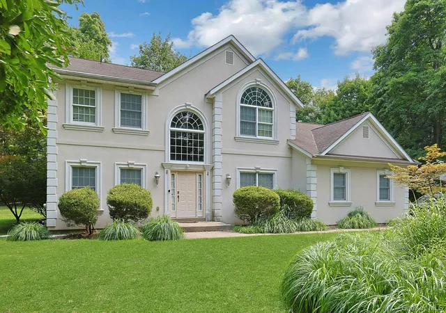 Photo 3 of Single family home for sale at 92 Scotland Hl Rd, Ramapo, NY 10977 | MLS# 987963 | Listing updated on 2026-10-07
