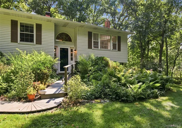 Photo 3 of Single family home for sale at 60 Camp Dr, Clinton, NY 12572 | MLS# 987969 | Listing updated on 2026-10-01