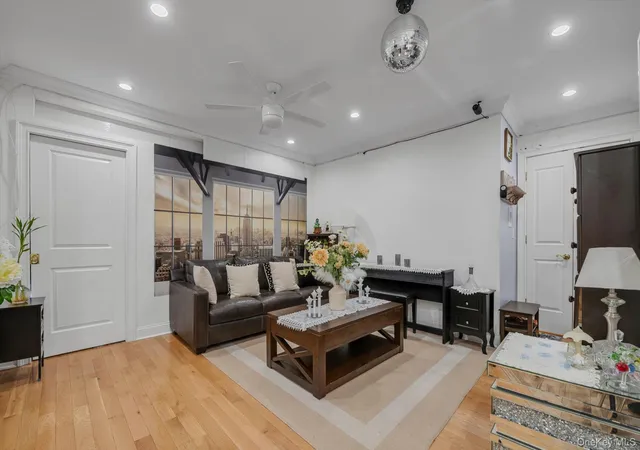 2nd image of 35 21 81 St #1C, New York, NY 11372 | MLS# 987980