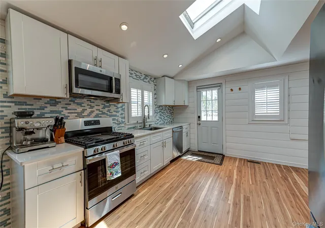 5th image of 6 Longview Dr, Southampton, NY 11942 | MLS# 987991