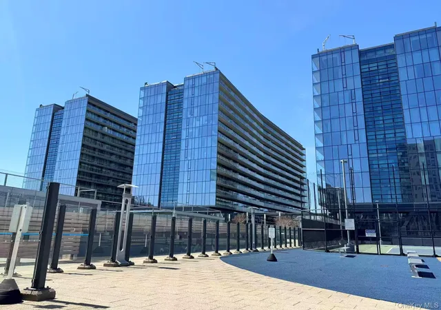 1st image of 131 03 40th Rd #16D, Flushing, NY 11354 | MLS# 988014