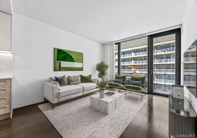 3rd image of 131-03 40Th Rd #16D, Flushing, NY 11354 | MLS# 988014