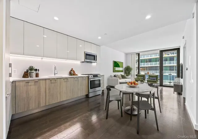 4th image of 131-03 40Th Rd #16D, Flushing, NY 11354 | MLS# 988014