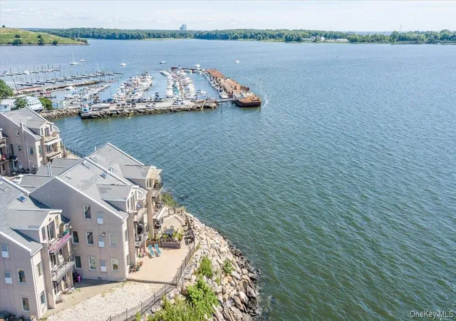 4th image of 1436 Outlook Ave, New York, NY 10465
