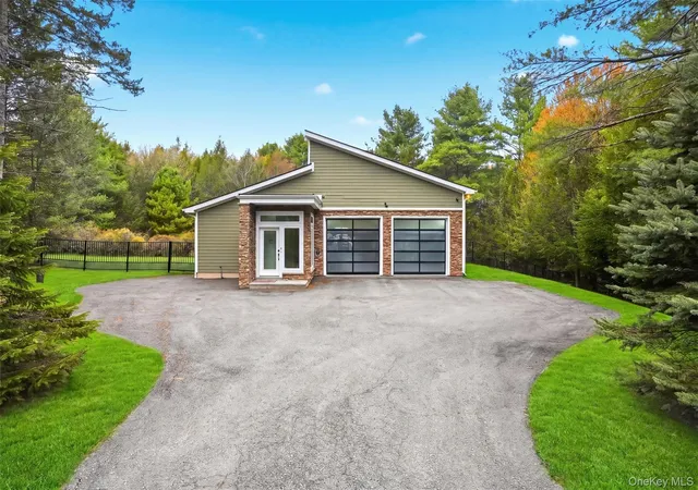 Photo 1 of Single family home for sale at 35 Serenity Ln, Thompson, NY 12701 | MLS# 988041 | Listing updated on 2026-10-13