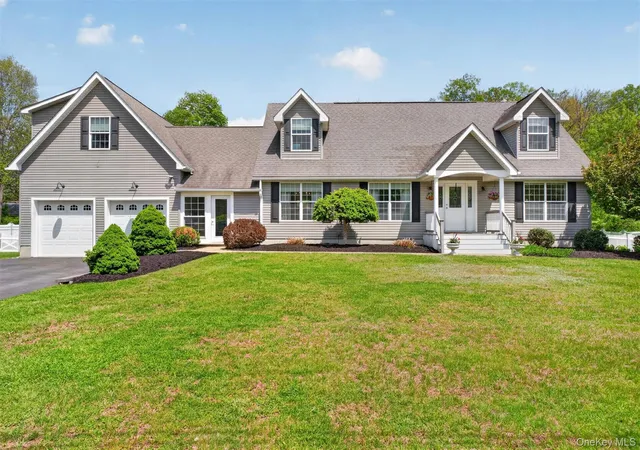 1st image of 4 Lisa Ln, Hopewell Junction, NY 12533 | MLS# 988094