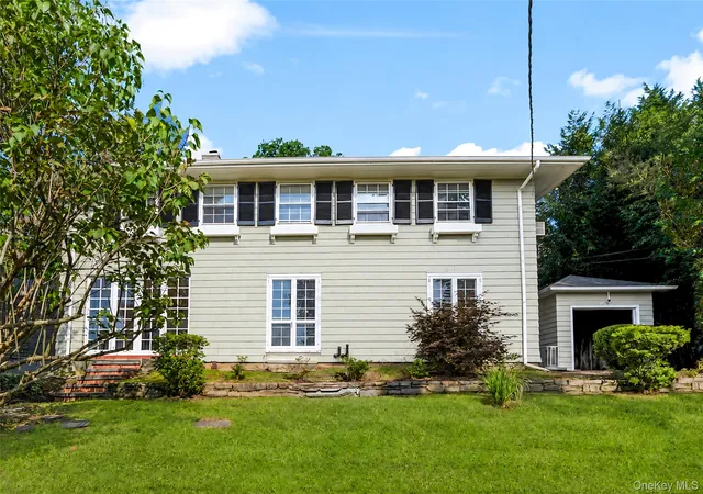 Photo 1 of Single family home for sale at 11 Wyndham Rd, Yonkers, NY 10583 | MLS# 988100 | Listing updated on 2026-09-12