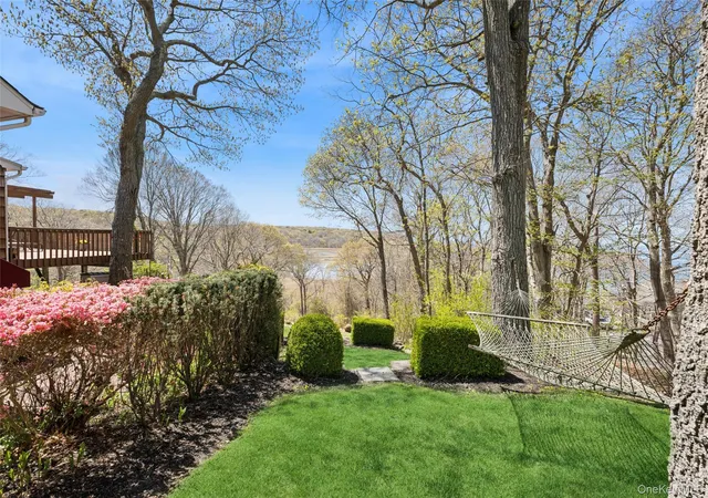 29th image of 3 Summit Dr, Calverton, NY 11933 | MLS# 988115