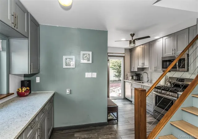 Photo 4 of Sale Pending at 46 Sagamore Hl Dr, North Hempstead, NY 11050 | MLS# 988135 | Listing updated on 2026-07-21