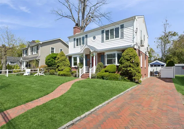 3rd image of 114 Doncaster Rd, Malverne, NY 11565 | MLS# 988146