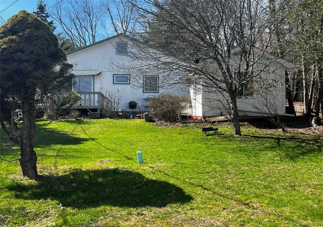 Photo 3 of Single family home for sale at 7 Jenn Ln, Thompson, NY 12701 | MLS# 988151 | Listing updated on 2026-08-16