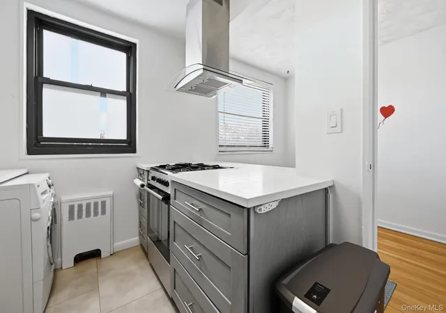 5th image of 15-43 160Th St #2F, Whitestone, NY 11357 | MLS# 988152