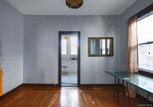 4th image of 103 Rochelle St, New York, NY 10464 | MLS# 988163