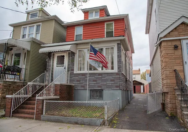 1st image of 2931 Coddington Ave, New York, NY 10461 | MLS# 988178