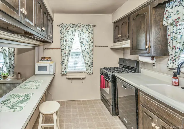 4th image of 11 Skidmore Pl, Valley Stream, NY 11581 | MLS# 988206