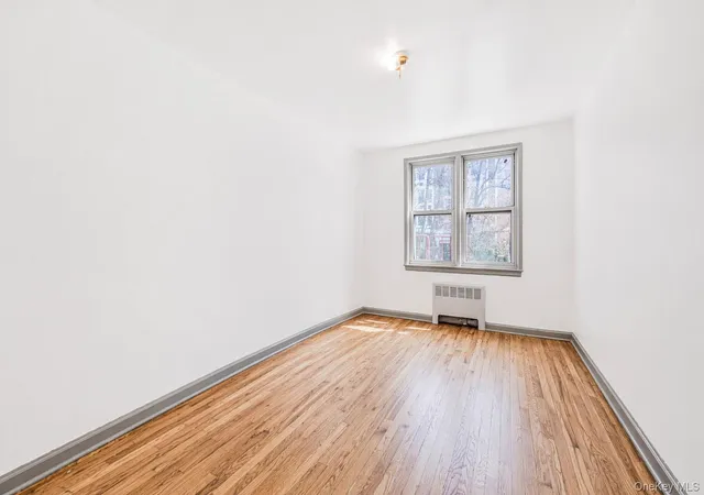 2nd image of 150 Ravine Ave, Yonkers, NY 10701
