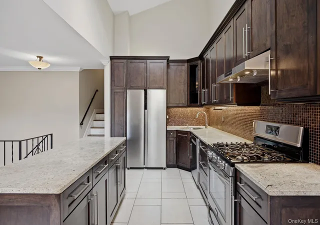 Photo 4 of Sale Pending at 6933 Little Neck Pkwy, Glen Oaks, NY 11004 | MLS# 988304 | Listing updated on 2026-09-26