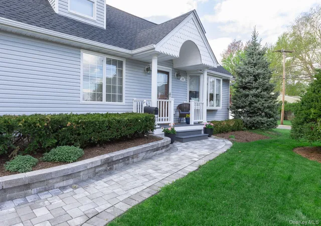 2nd image of 268 7th Ave, Saint James, NY 11780 | MLS# 988385