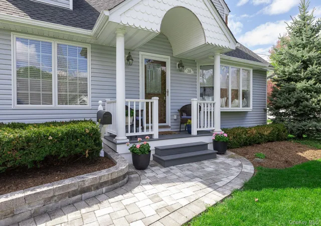 3rd image of 268 7Th Ave, Saint James, NY 11780 | MLS# 988385