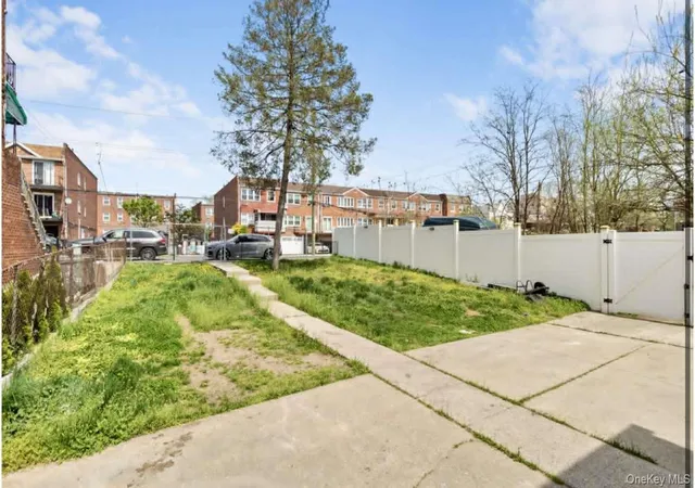 16th image of 1028 E 84th St, Brooklyn, NY 11236 | MLS# 988411