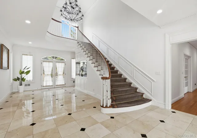 3rd image of 2 Coventry Ct, Mamaroneck, NY 10538 | MLS# 988412